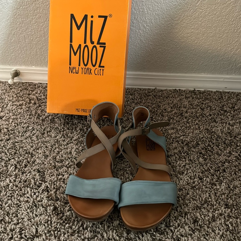 Miz-Mooz light blue sandals